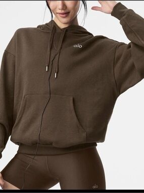 ALO Yoga Espresso Brown Pullover Hoodie with Embroidered Logo